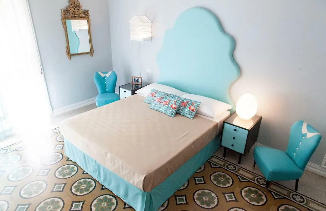 Naftalina Rooms-1